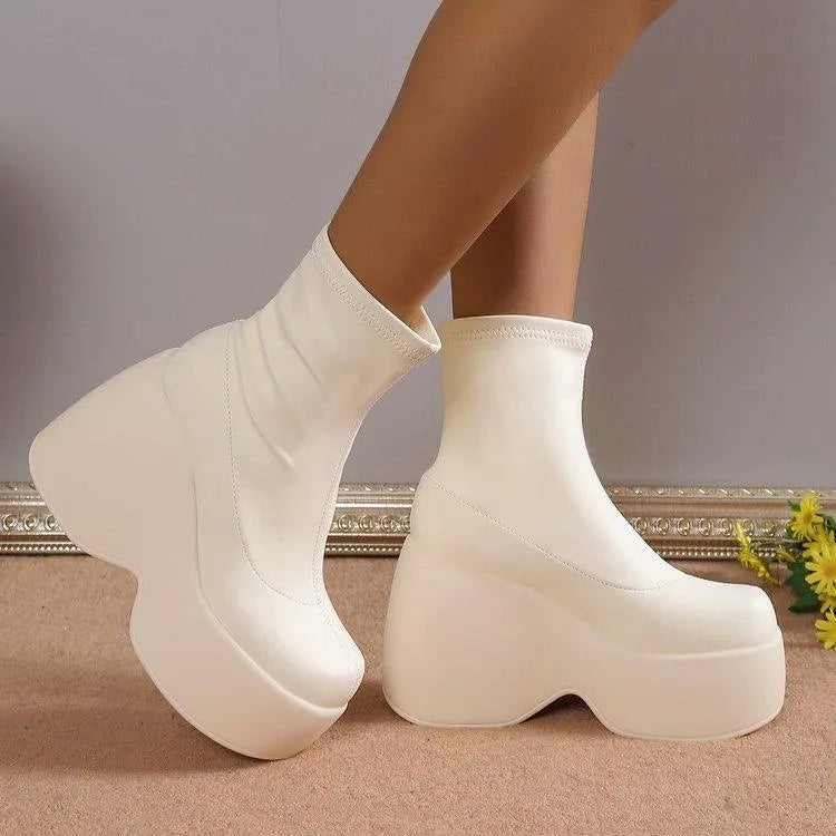 Valenzora | Chelsea Boot mit elastischem Keilabsatz aus Leder