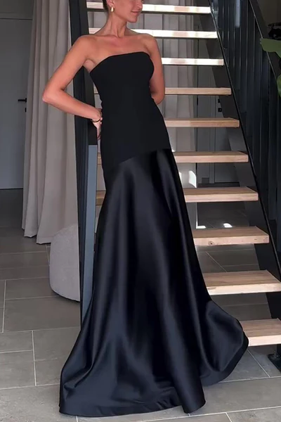 Satin-Trägerkleid mit ausgestelltem Rock
