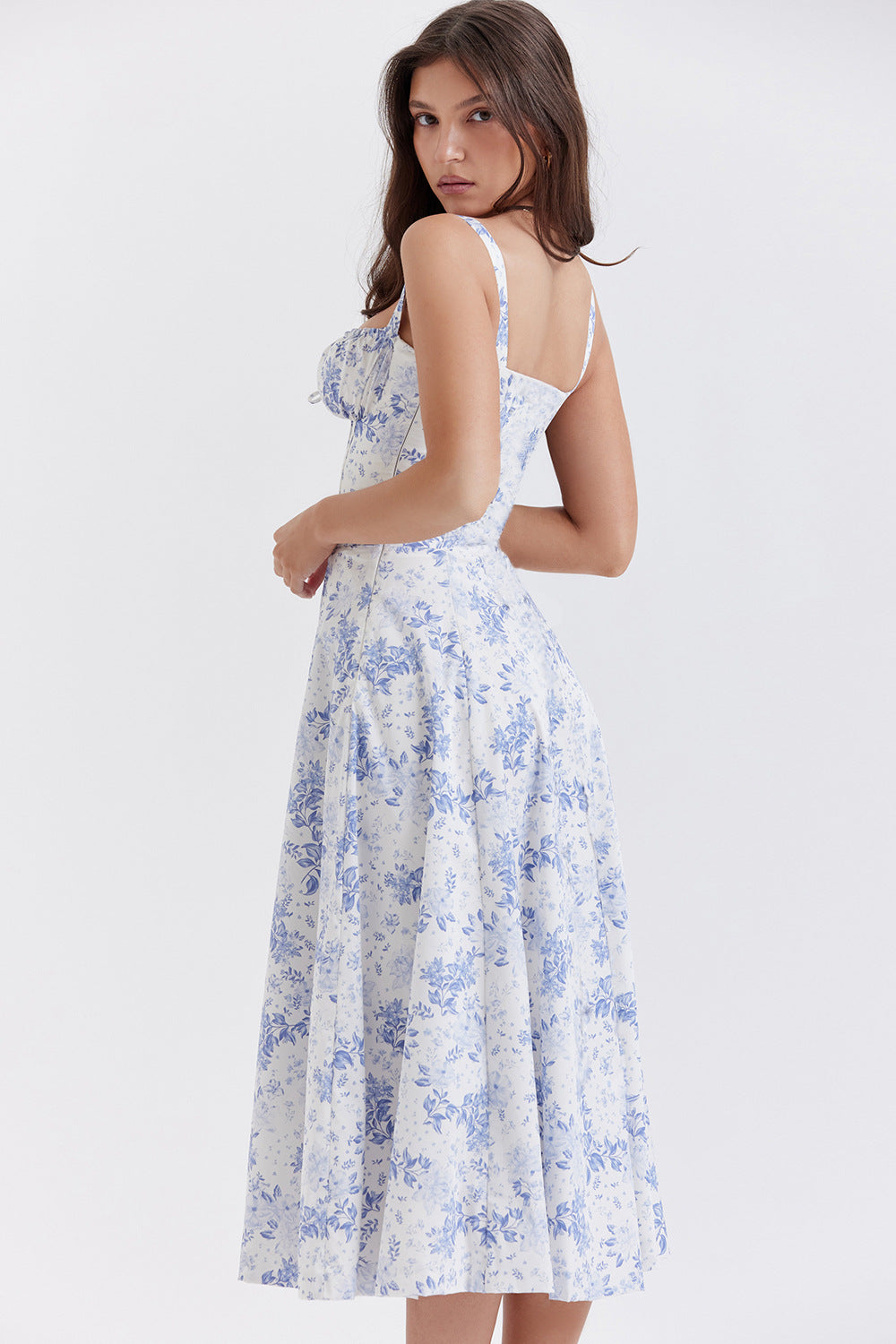 Valenzora cut sundress for women with French flair and seductive hip slit"