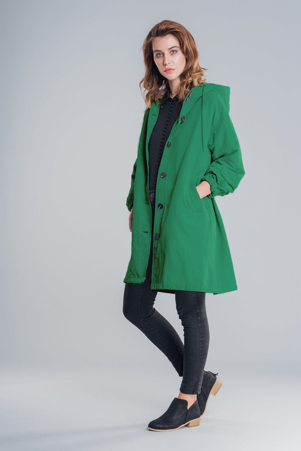 Wasserdichte Windjacke mit Kapuze im Oversize-Regenjacken-Stil