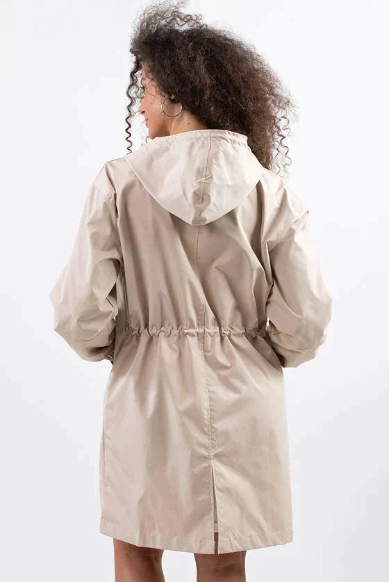 Wasserdichte Windjacke mit Kapuze im Oversize-Regenjacken-Stil