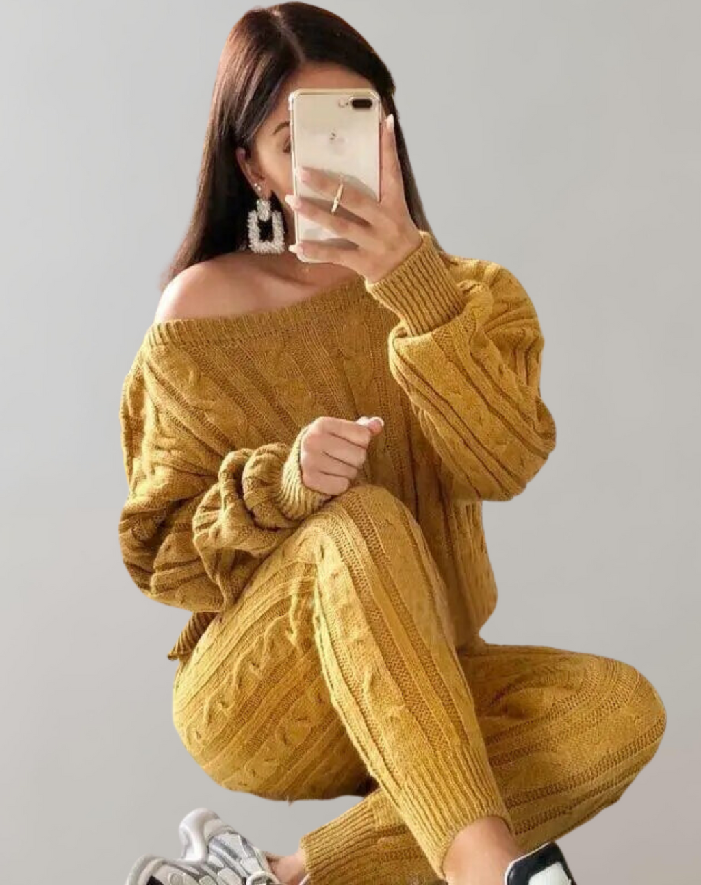 Valenzora - Knitted Shoulder and Trousers Set