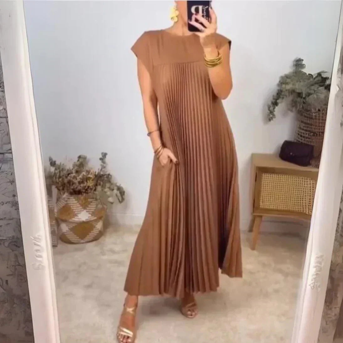 Valenzora | Leichtes und frisches Plisseekleid