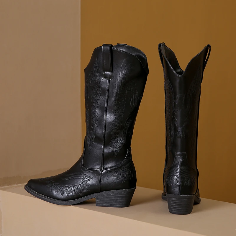 Valenzora | Westernstiefel mit detaillierter Stickerei & niedrigem Absatz, Cowboystiefel für Damen