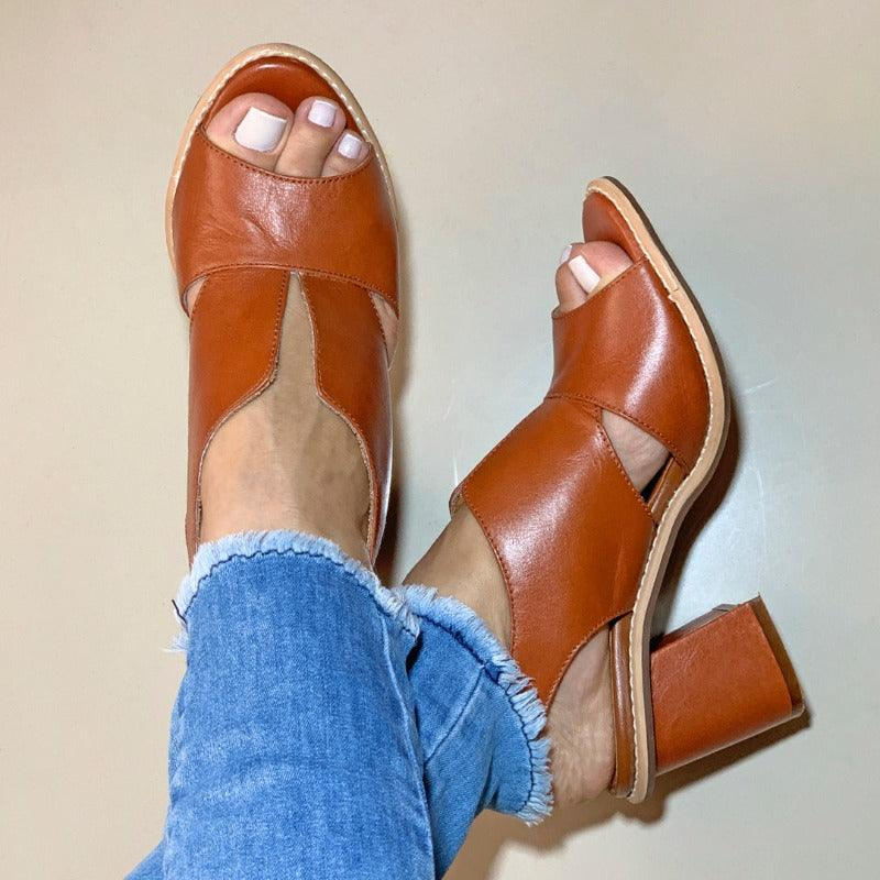 Valenzora | Unrivaled durability and timeless elegance in women's sandals made of genuine leather