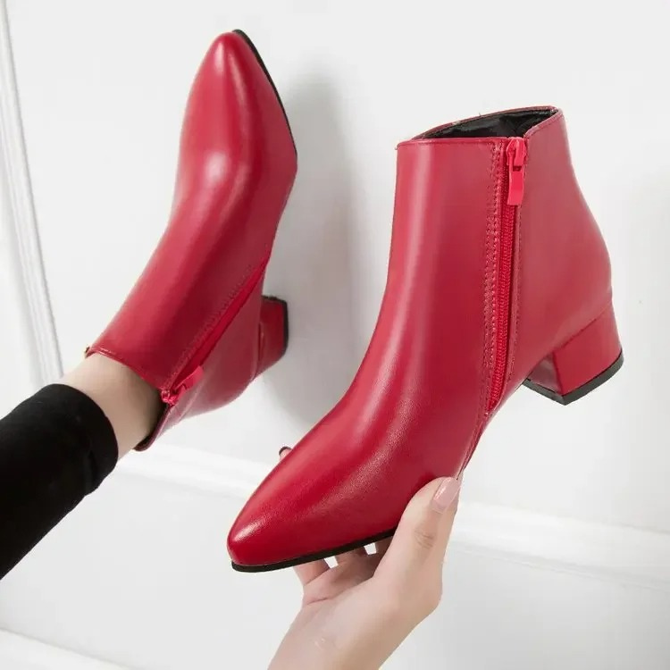 Valenzora | Stiefeletten mit spitzer Zehenpartie und seitlichem Reißverschluss, Damen-Stiefeletten