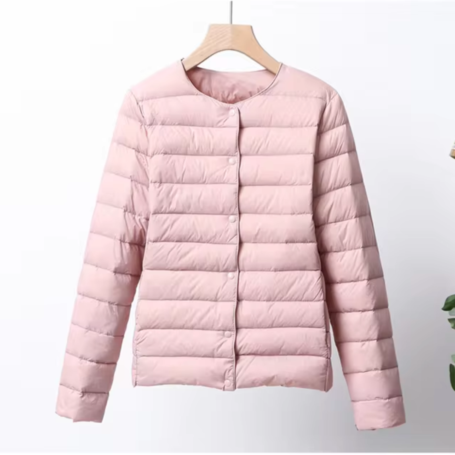 – Ultraleichte Daunenjacke