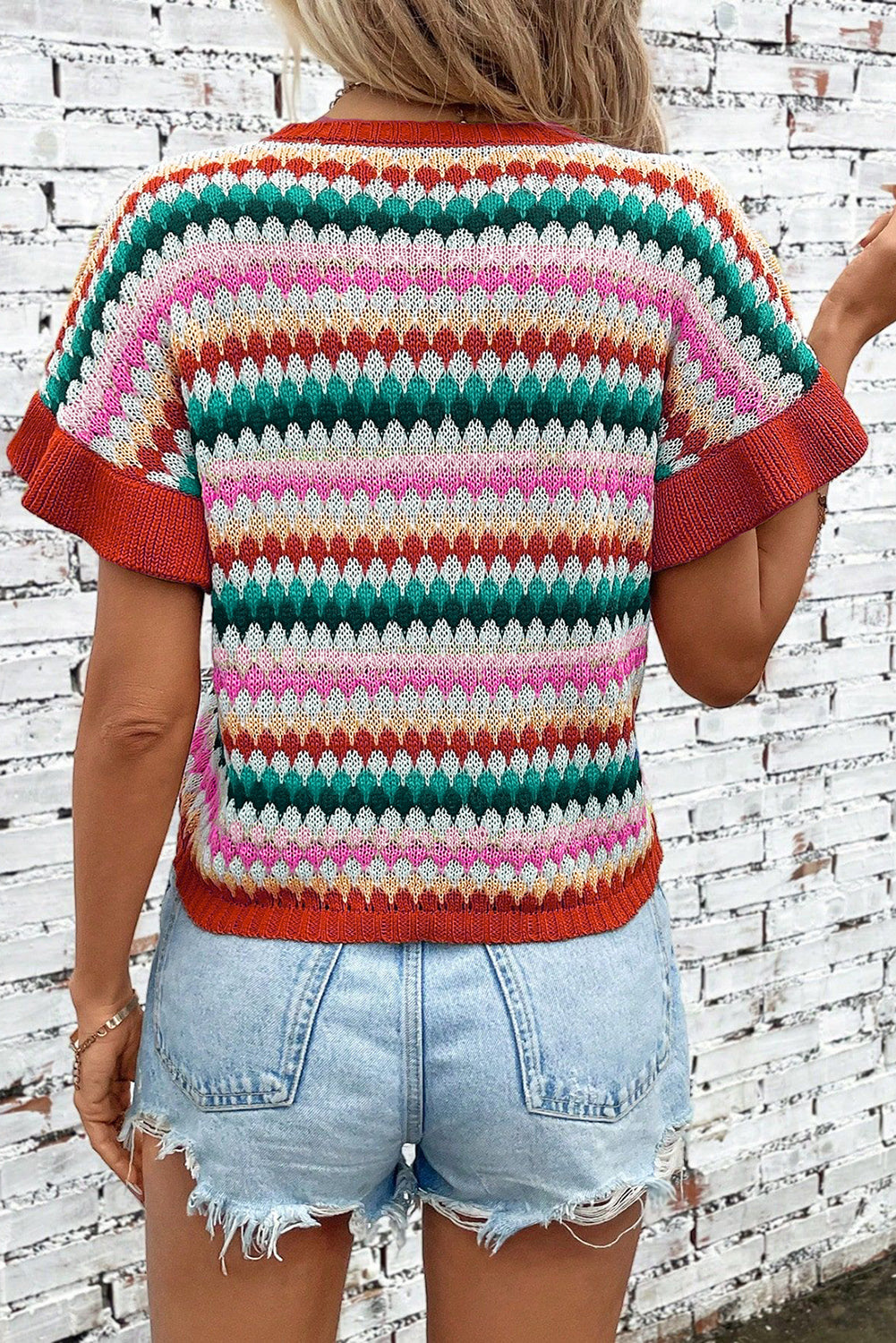 Valenzora | Red crop top with colored texture for women