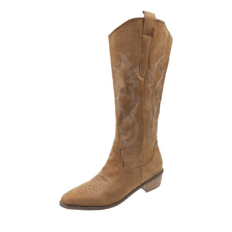 Valenzora | Bestickte Stiefel mit V-Ausschnitt