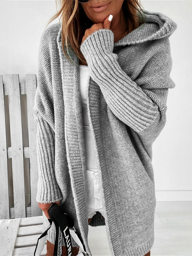 Mid-length hooded jacket with simple seams