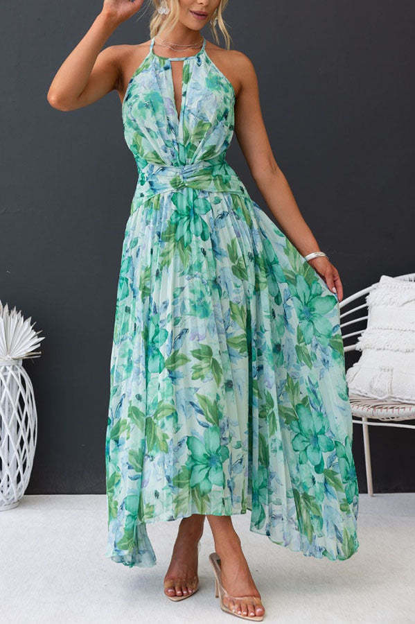 Dress with floral charm