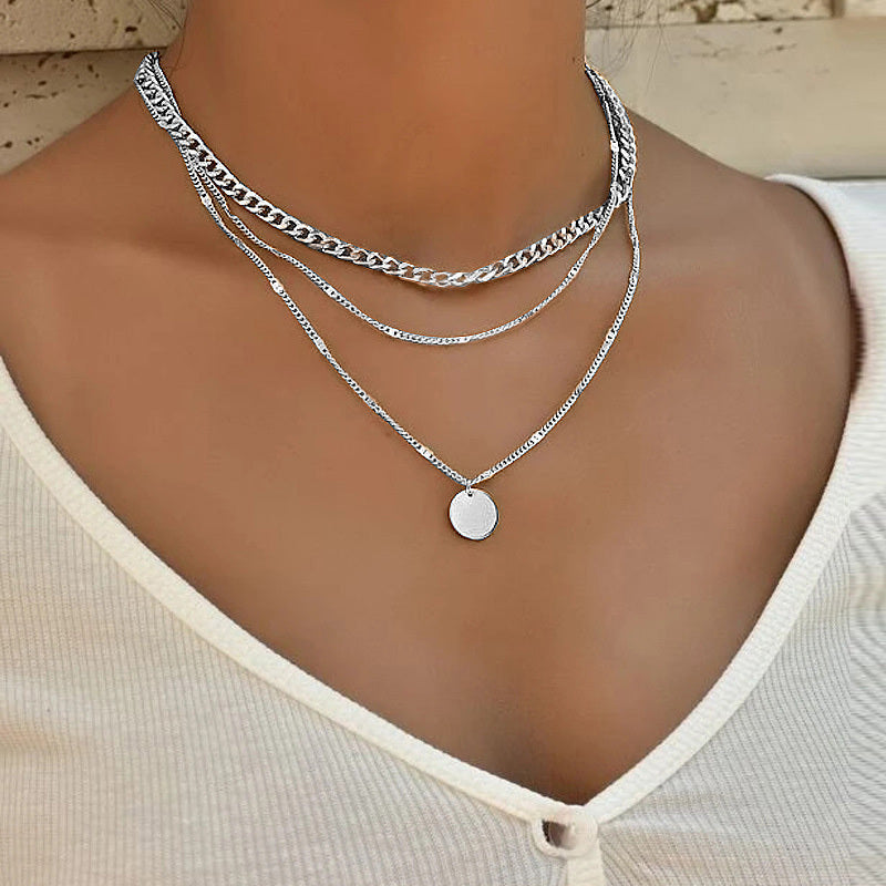 Valenzora | 3 necklaces in a set