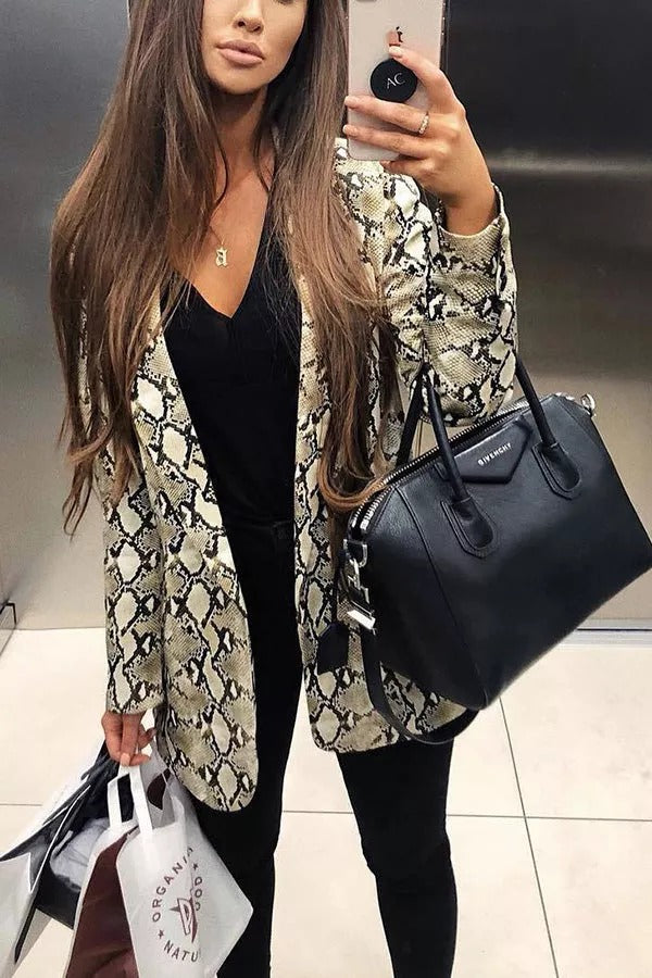 Valenzora | Charmer snake pattern lapel loose blazer