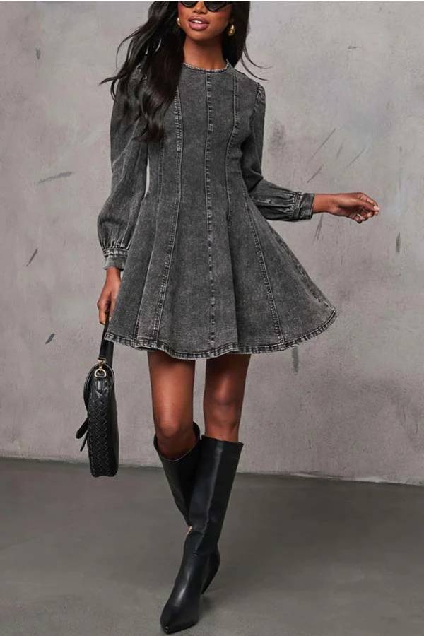 Valenzora | Fade Into You Denim Princess Line Mini-Stretchkleid mit ausgestelltem Rock und Reißverschluss hinten