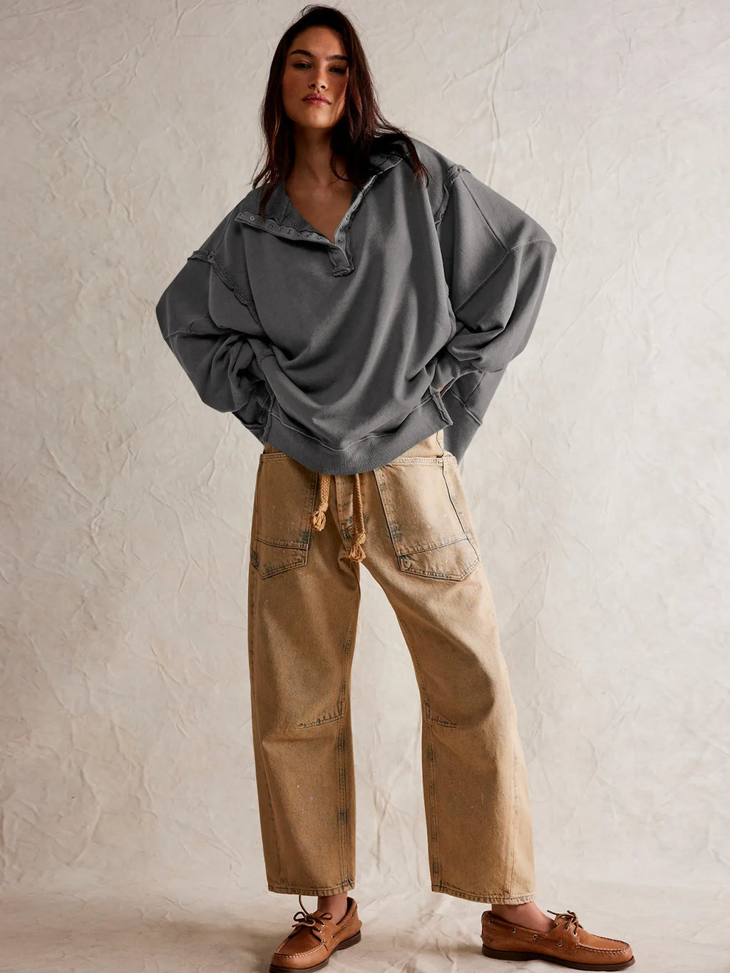 Valenzora - Lässiges Sweatshirt mit Knöpfen und Laternenärmeln