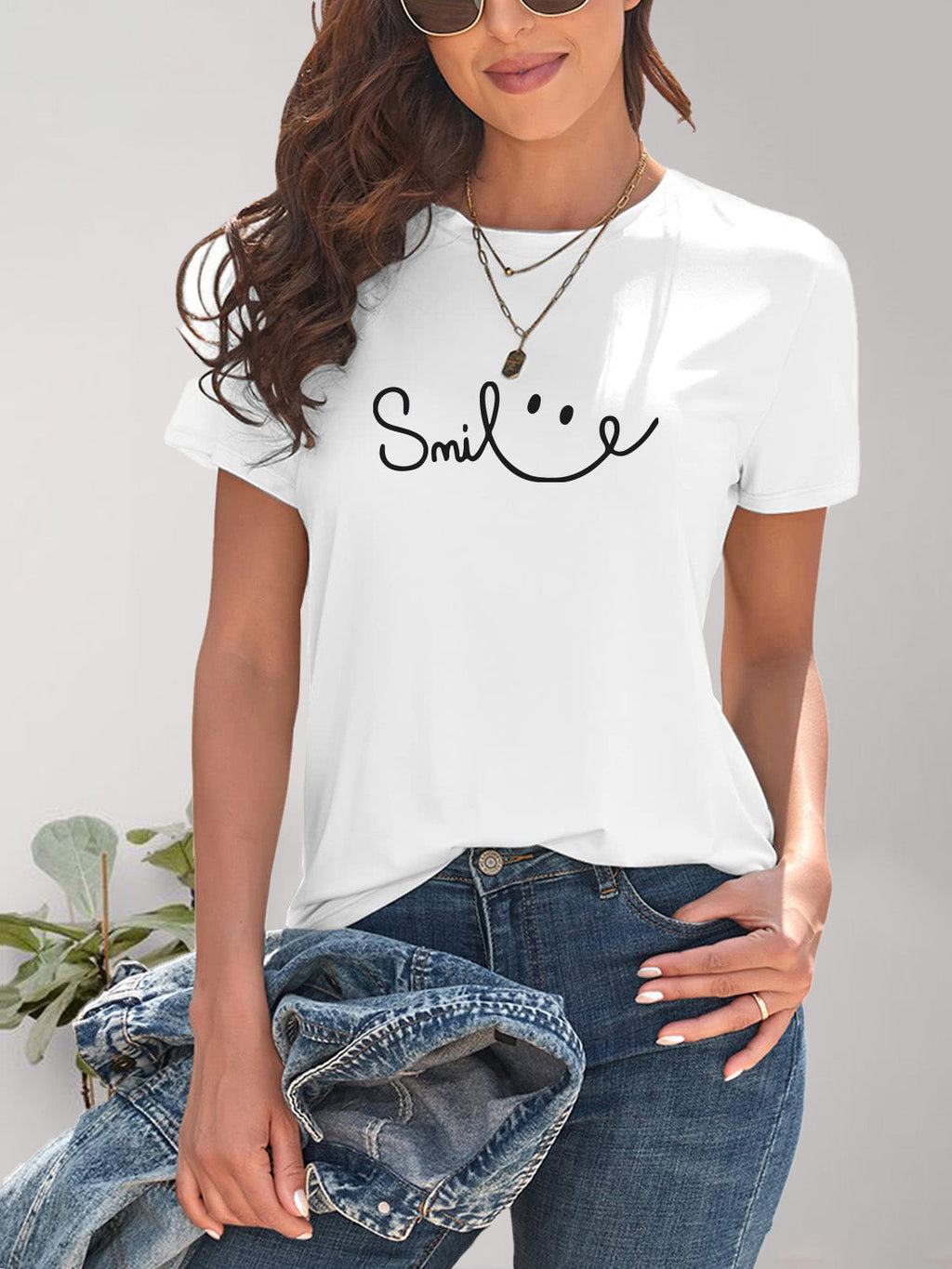 Valenzora | Smile Crew Neck Short Sleeve T-Shirt