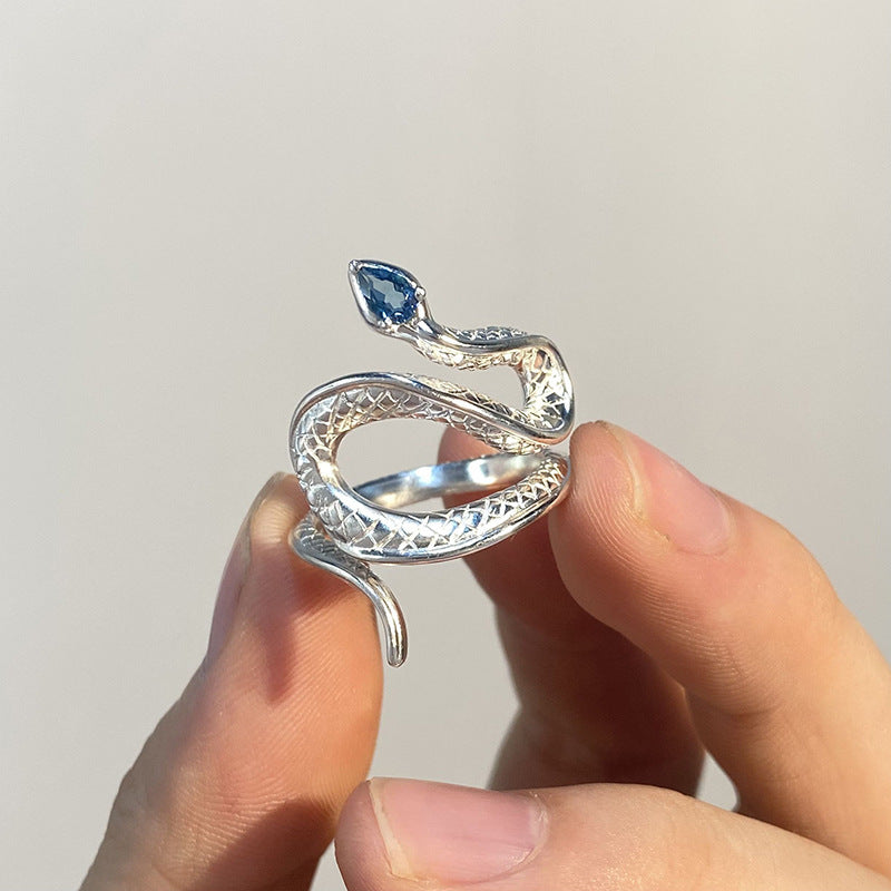 Valenzora | Adjustable snake ring made of cubic zirconia