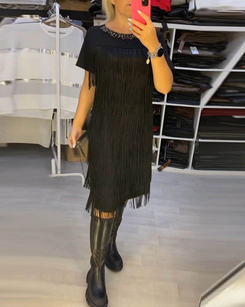 Valenzora | Chic shift dress with tassels