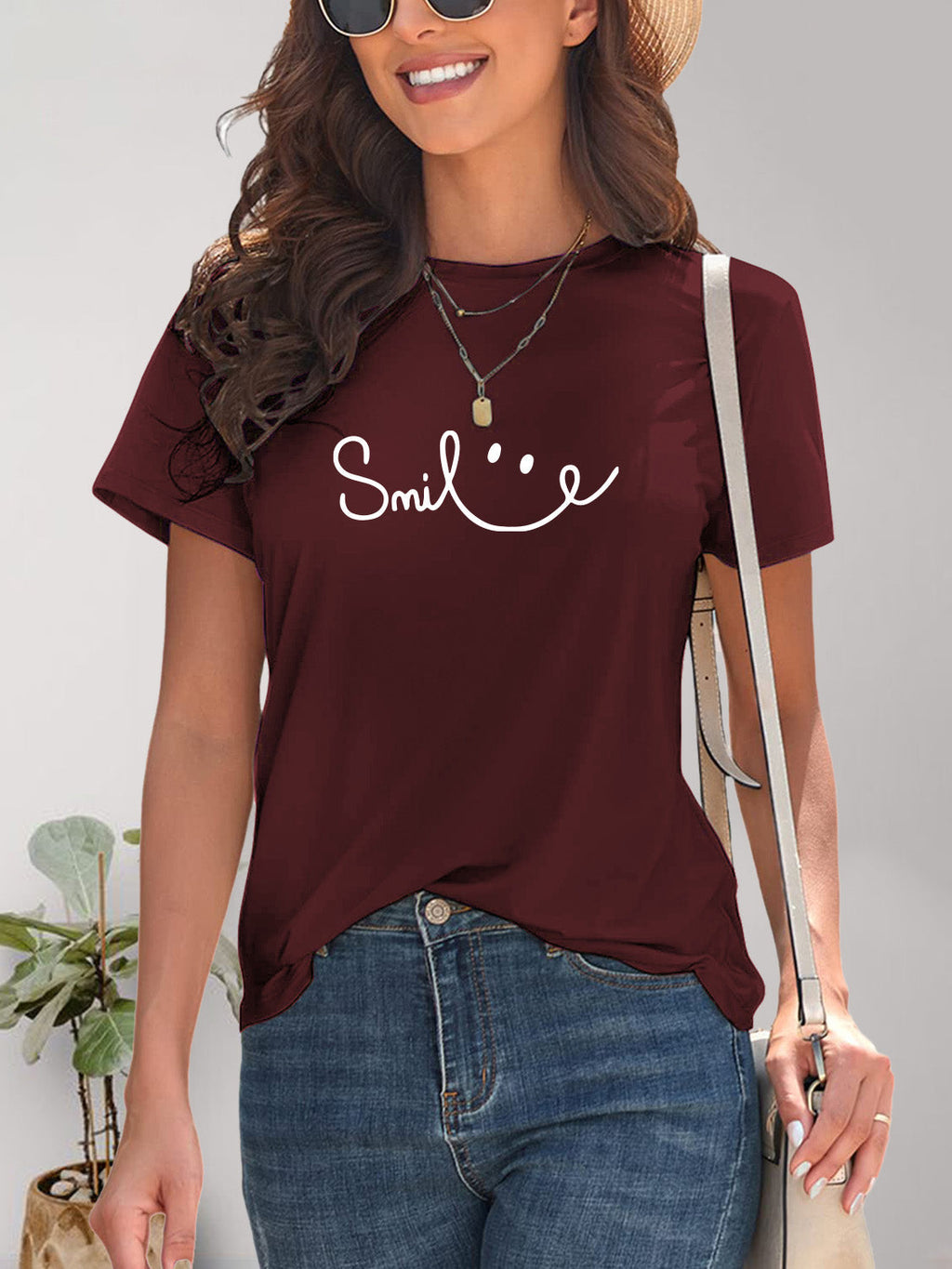 Valenzora | Smile Crew Neck Short Sleeve T-Shirt