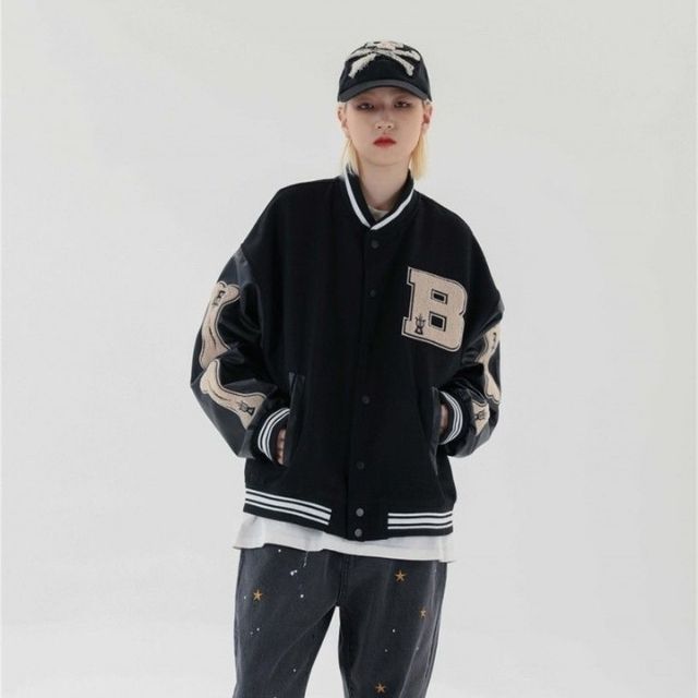 Valenzora | College-Streetwear-Bomberjacke mit gestickten Aufnähern
