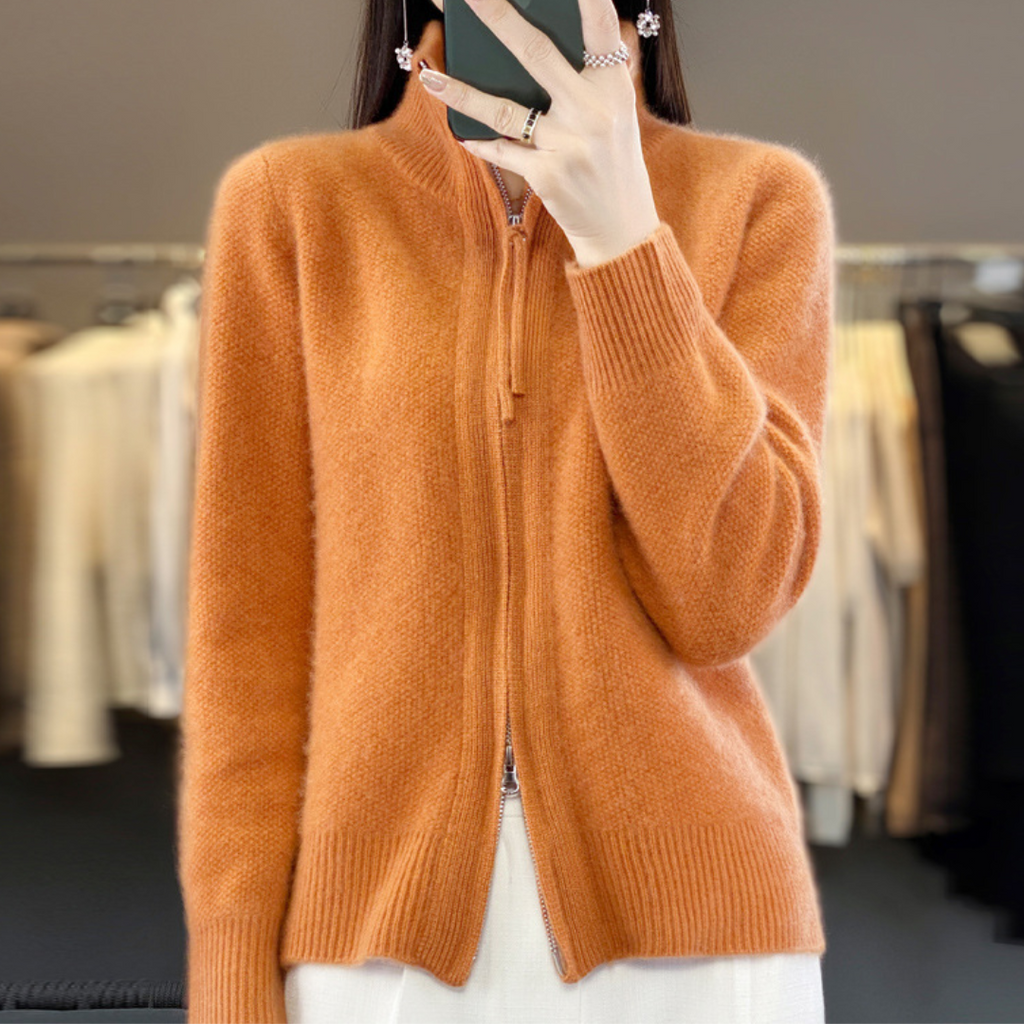Valenzora | Elegant and comfortable zip-up cardigan