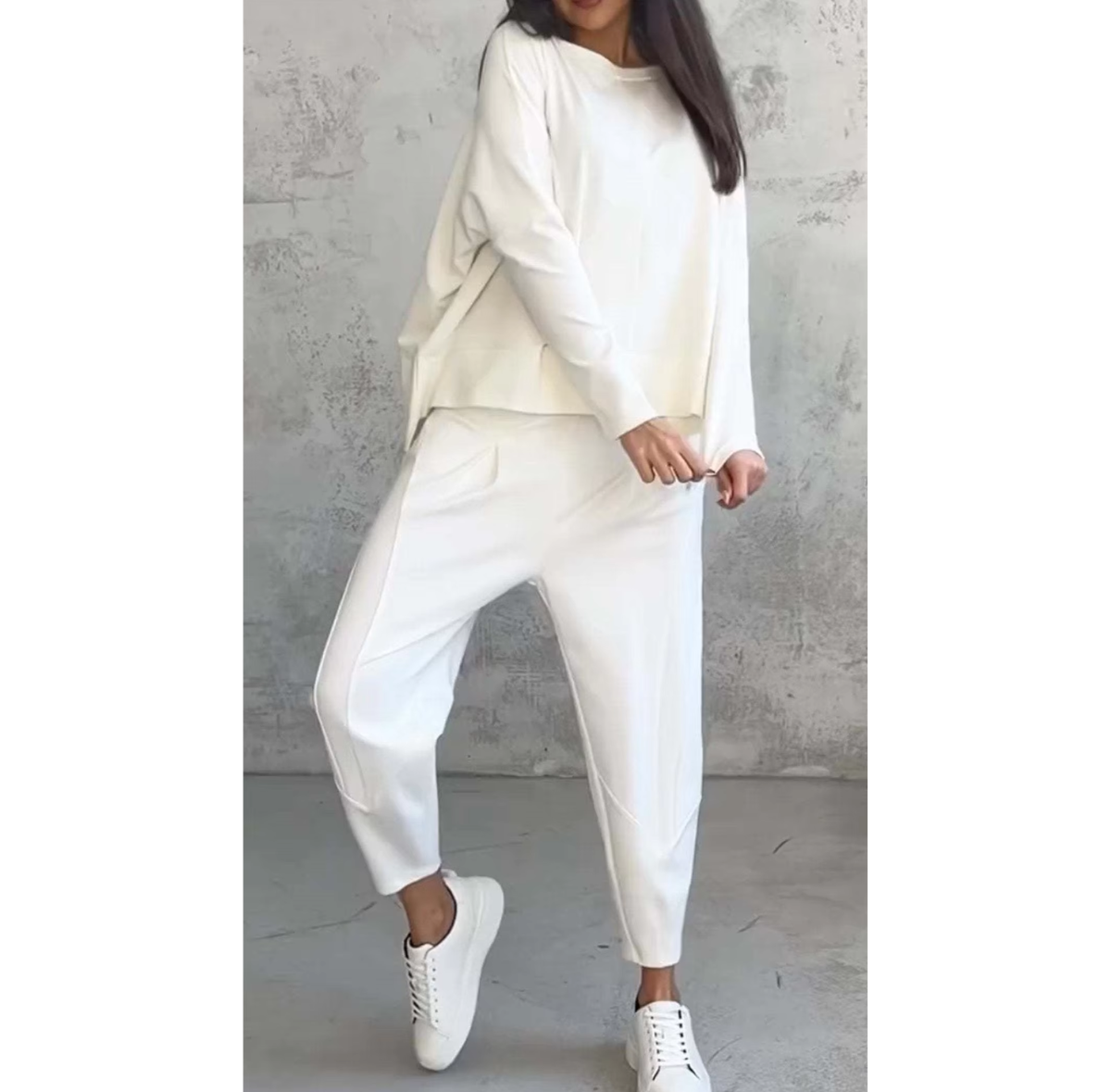 Valenzora | Women's Loungewear Set with Long-Sleeved Top and Relaxed Fit, Two-Piece