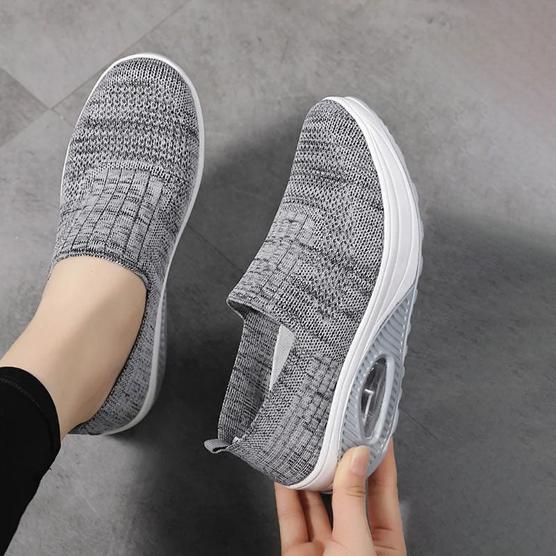 Valenzora | Atmungsaktive Slip-on-Sneaker mit ergonomischer Sohle für Damen