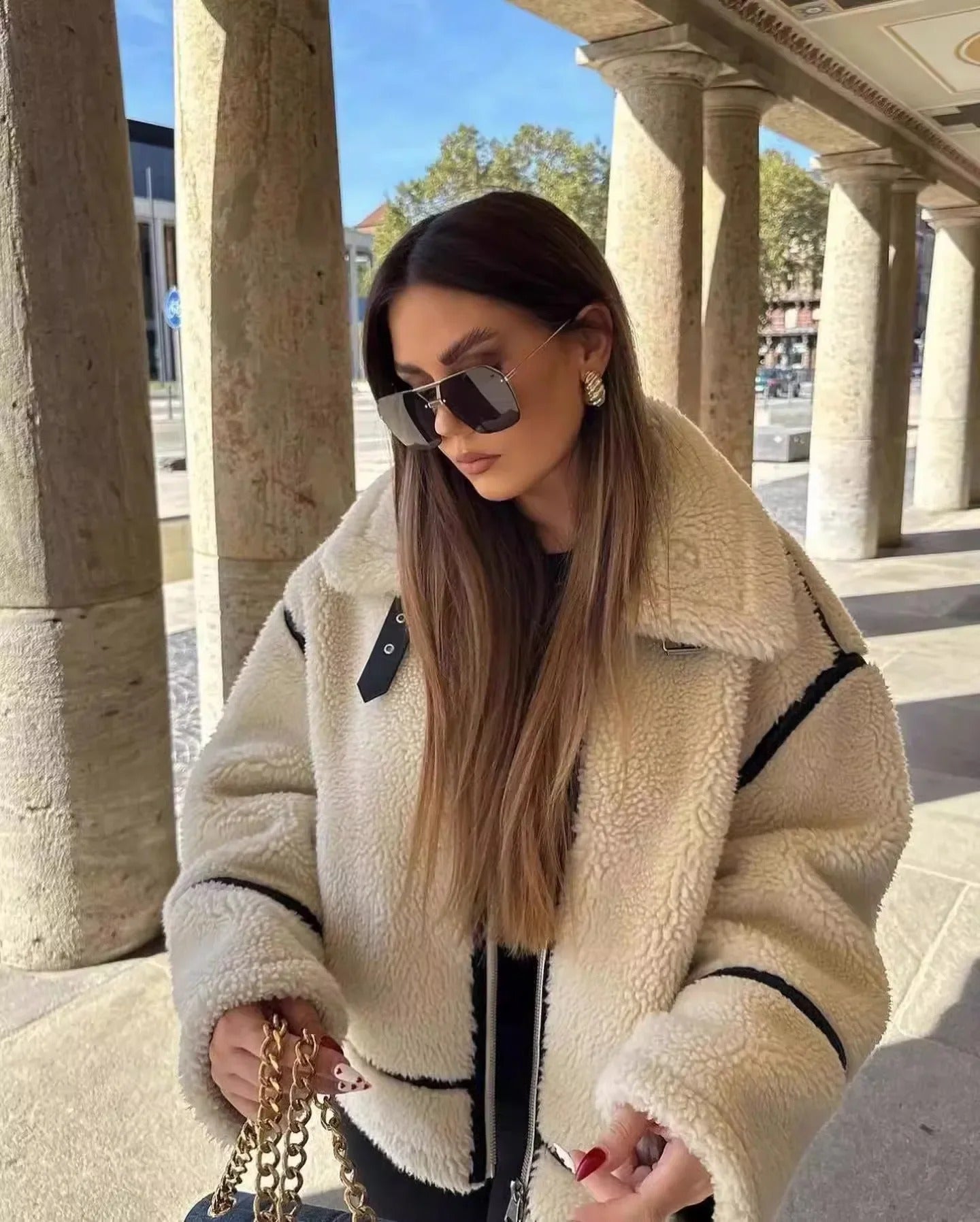 Valenzora | Weiche, warme Teddyjacke