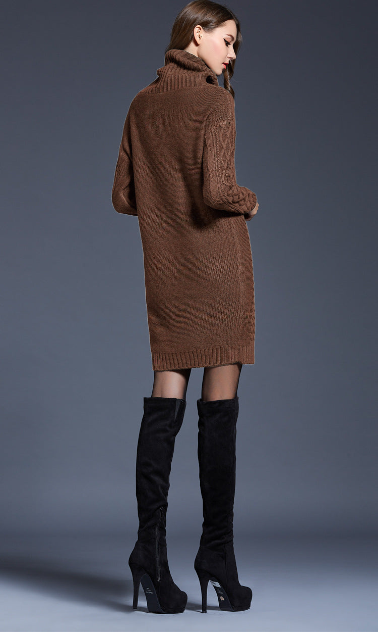 Valenzora | High-neck long knit dress