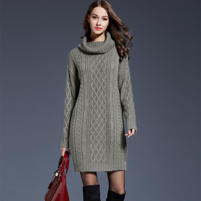Valenzora | High-neck long knit dress