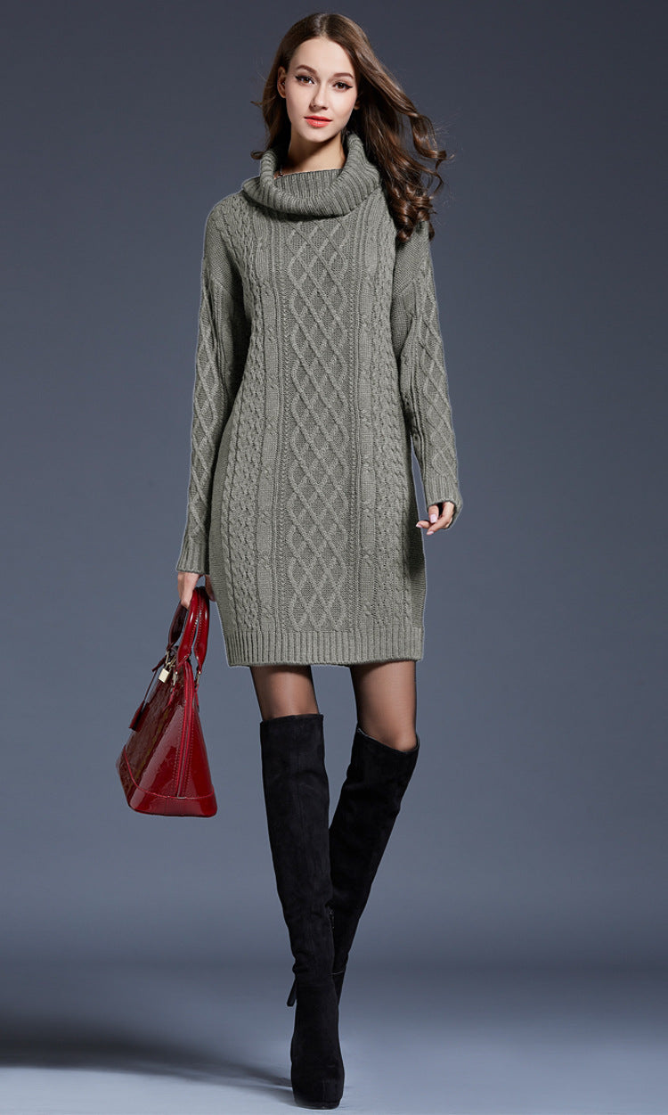 Valenzora | High-neck long knit dress