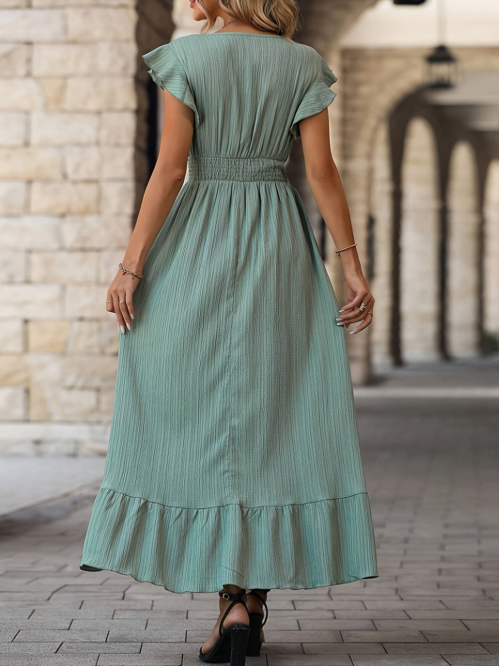 Valenzora | Damen V-Ausschnitt Rüschenkleid mit kurzen Ärmeln
