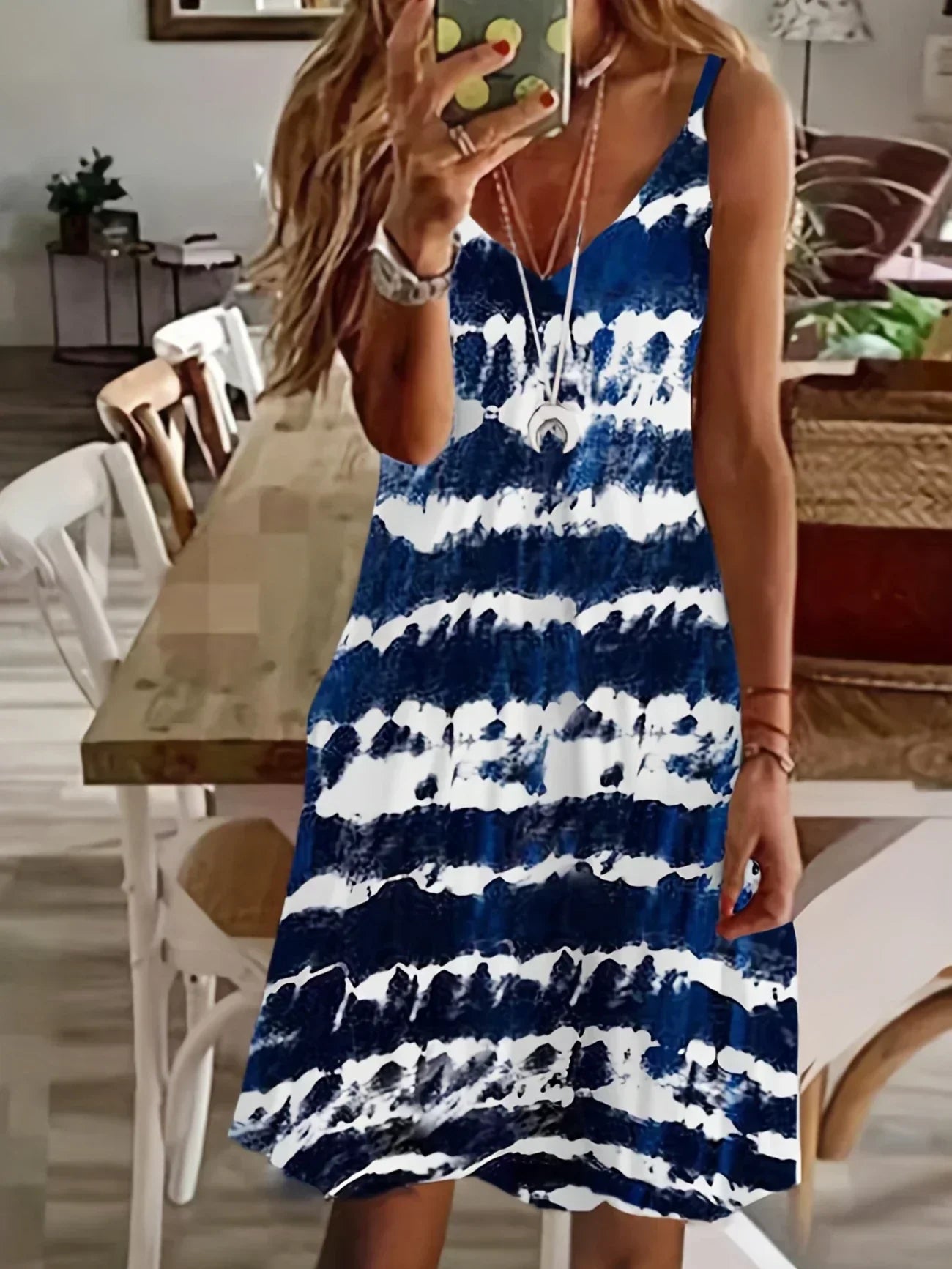 Valenzora | Casual summer dress for women with V-neck and print