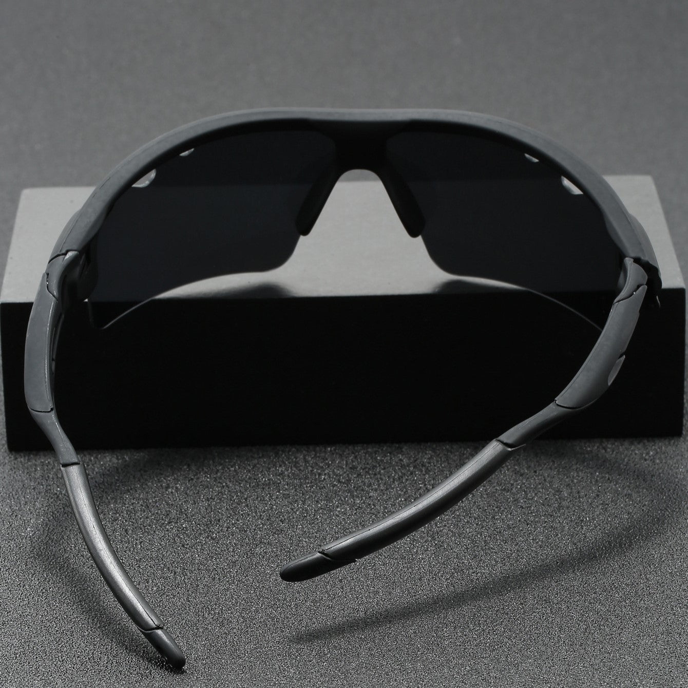 Valenzora | Casamaré Sunglasses with UV400 Protection and Grip