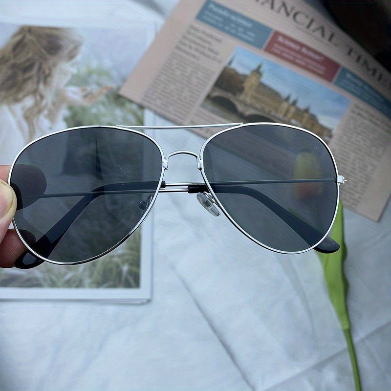 Valenzora | Classic Aviator Sunglasses with Gold Frame for Women