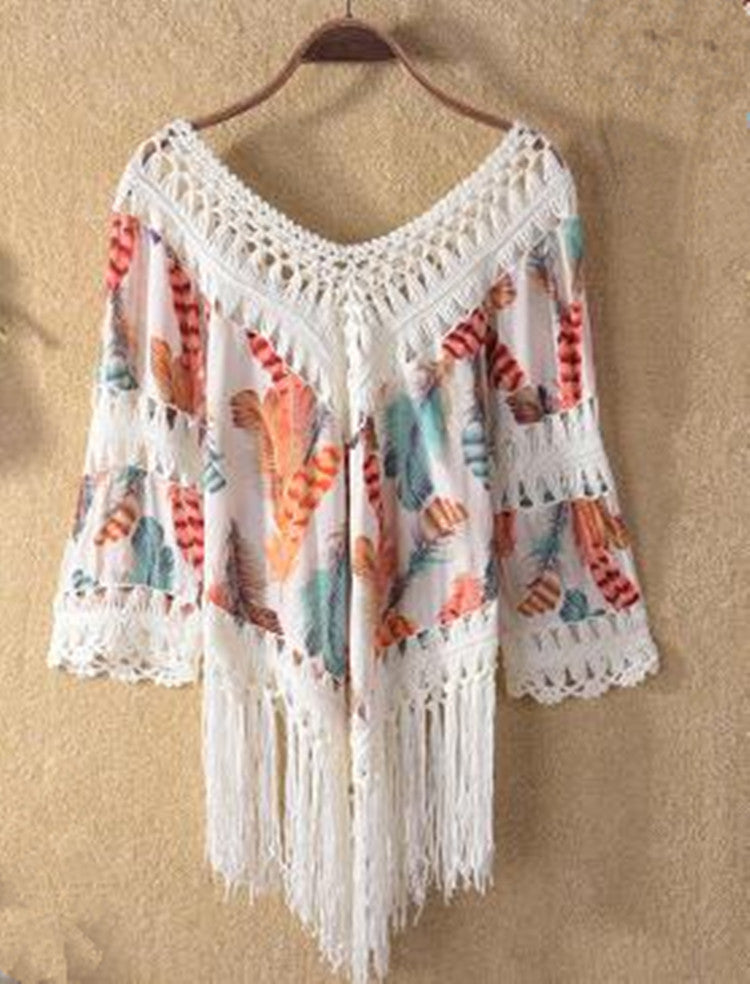 Women's casual beach poncho with fringed details and trendy pattern, size [size]