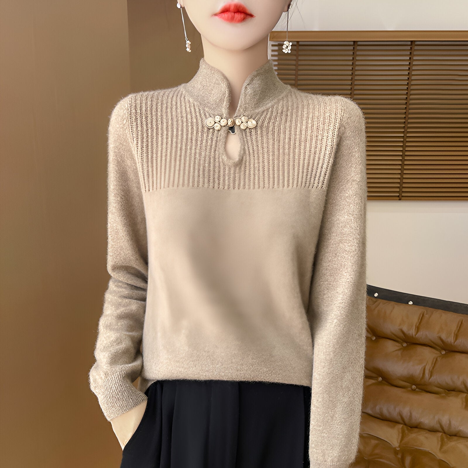 Valenzora | Elegant merino wool sweater in Chinese style