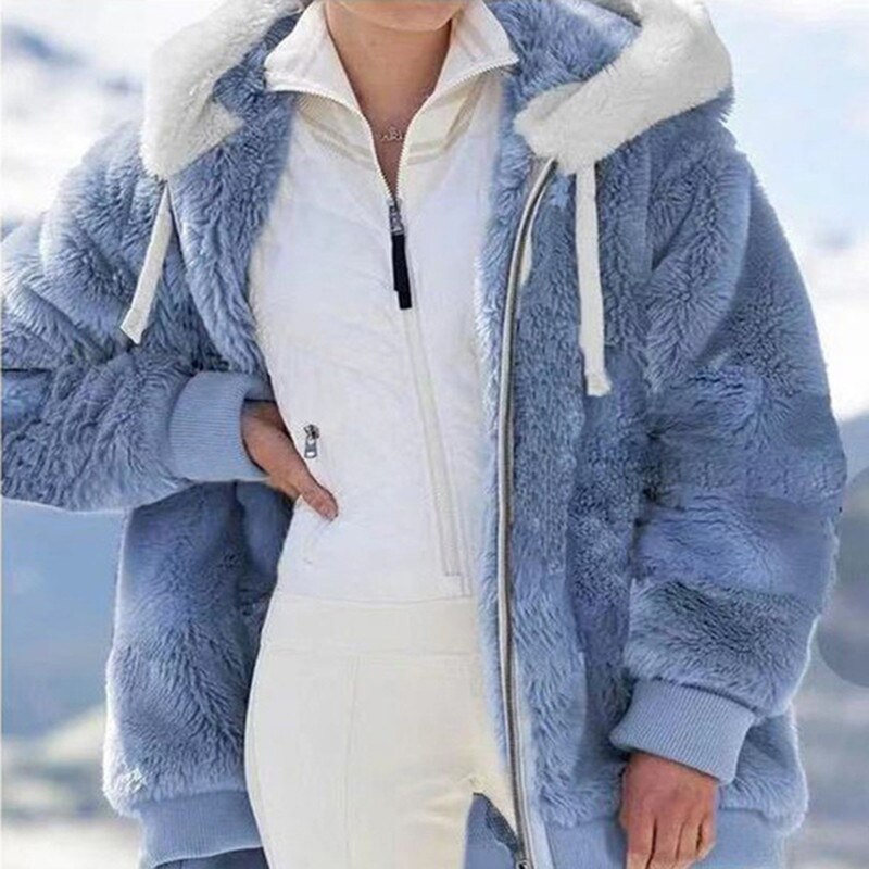 Die bequemste Kapuzenjacke aus Winterplüsch