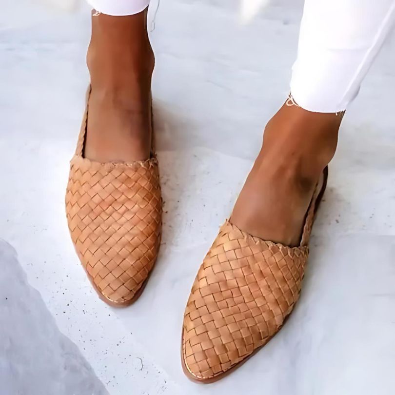 Valenzora | Handmade Woven Sandals
