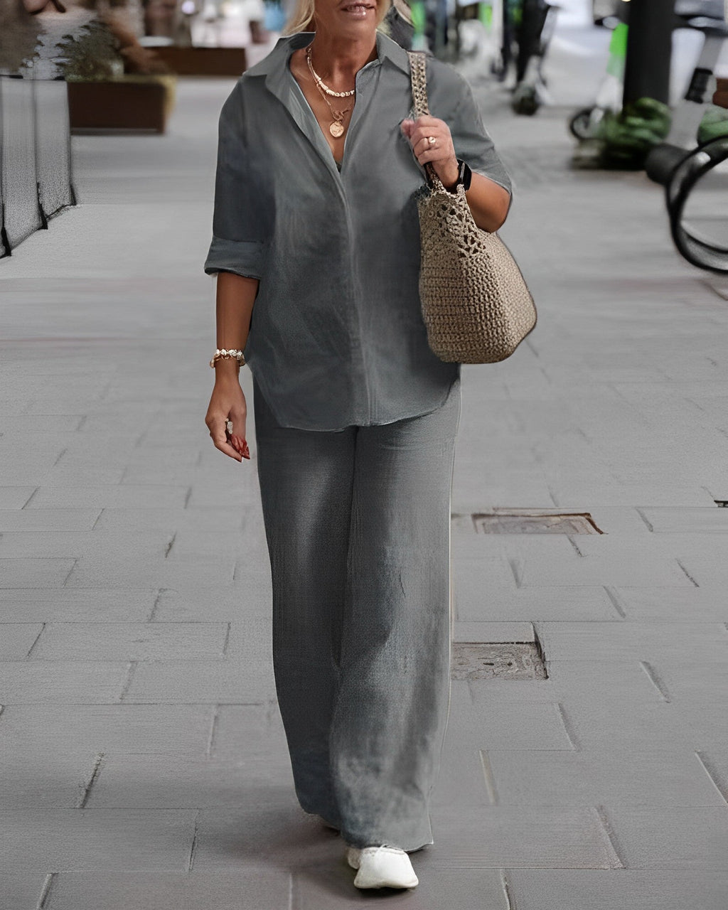 Valenzora | Relaxed linen trousers with a breezy fit for women
