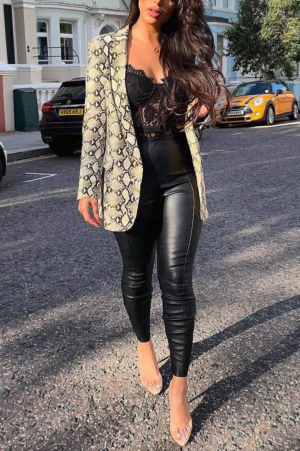 Valenzora | Charmer snake pattern lapel loose blazer