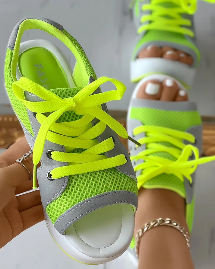 Valenzora | Lässige Riemchensandalen für den Sommer