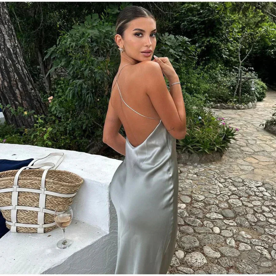 Valenzora | Elegantes Neckholder-Kleid für raffinierte Anmut bei Frauen