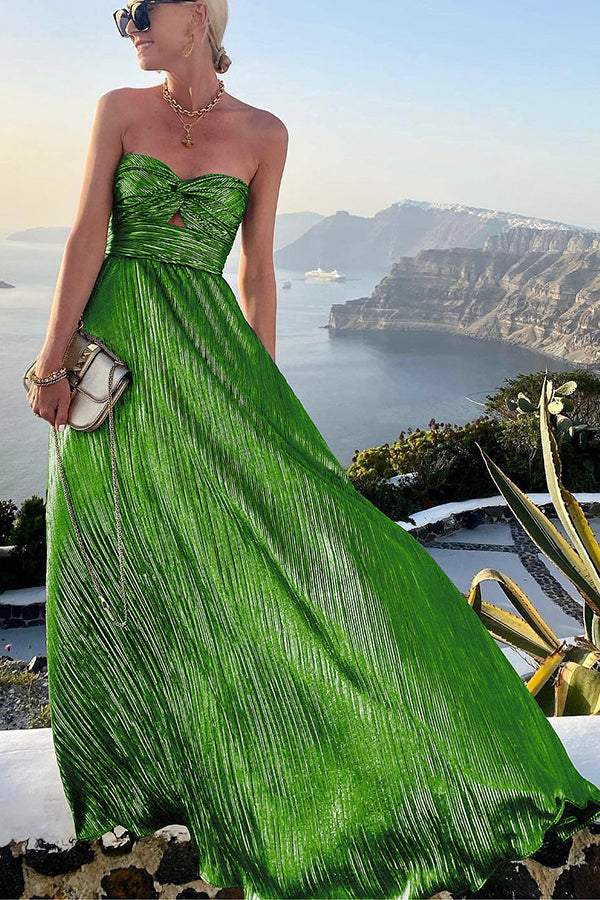 Valenzora | Elegant and shiny dress with exposed shoulders