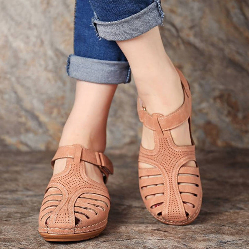 Sandals: For long walks and all-day wear