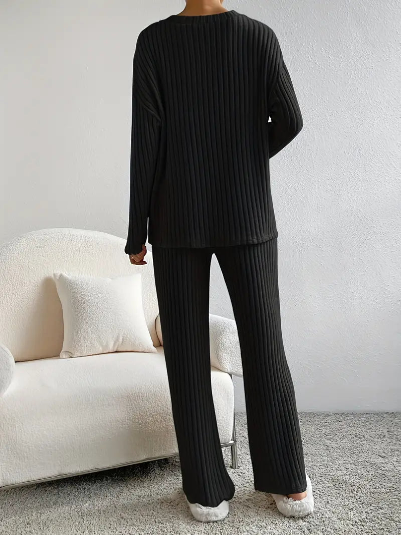 Valenzora 2-piece set | Elegant ribbed women's suit with V-neck sweater and matching trousers