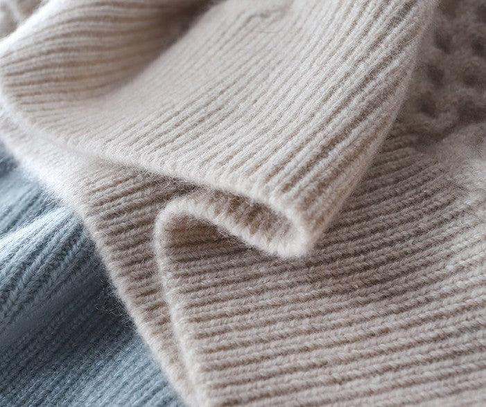 Valenzora | Women's cashmere turtleneck sweater
