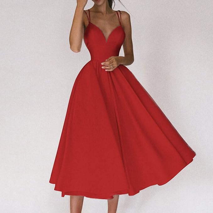 Valenzora | A light dress with delicate spaghetti straps