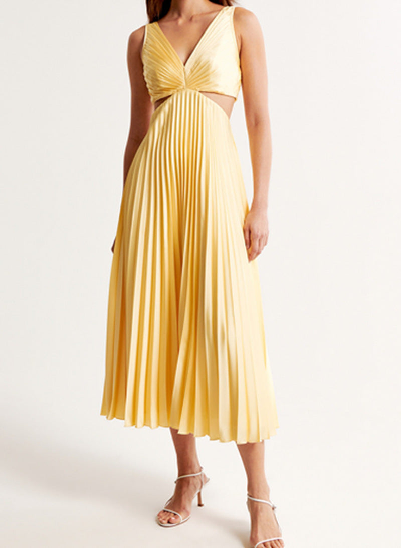 Valenzora | Sleeveless V-neck dress with pleats and open back
