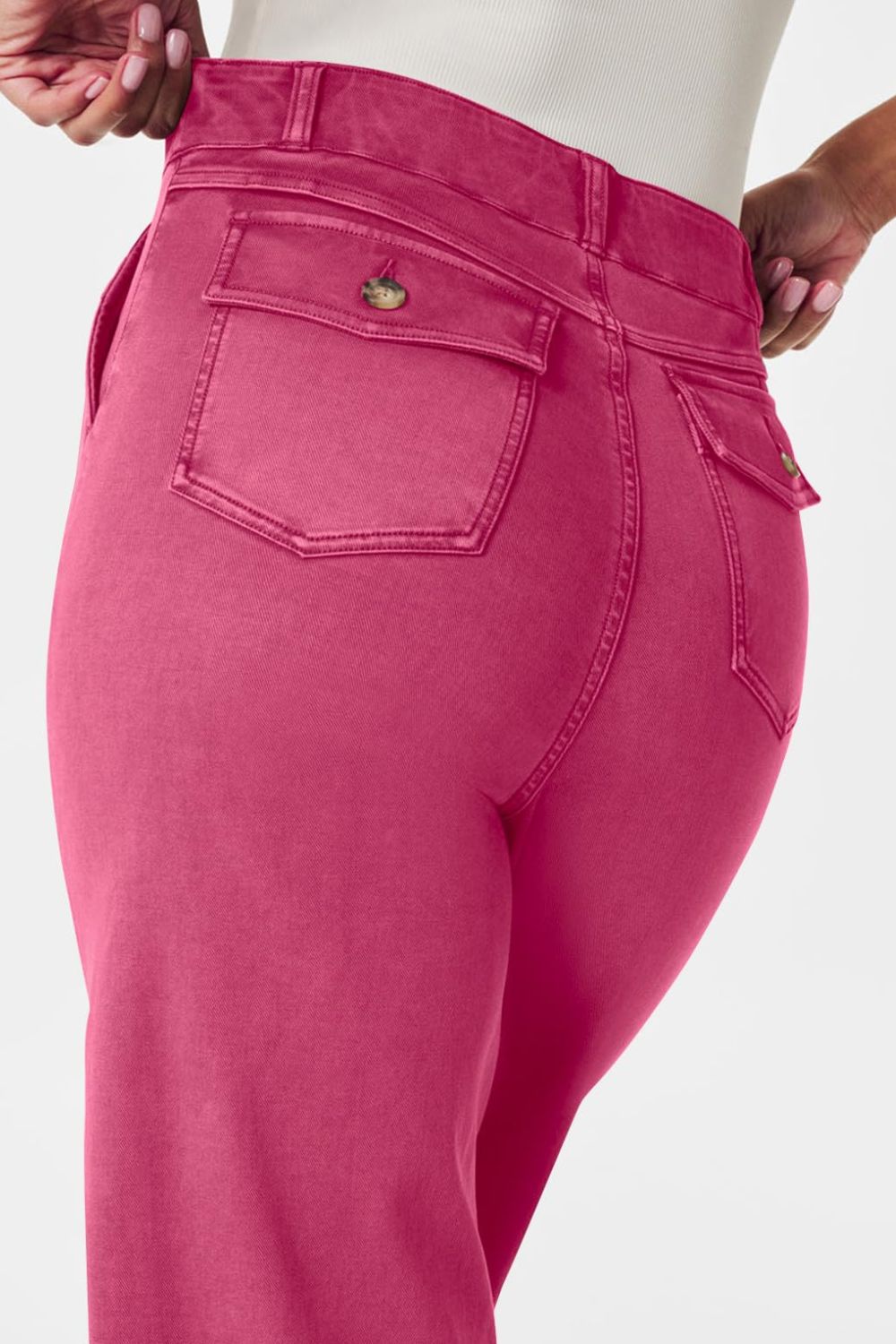 Valenzora | High-Waist Jeans mit Taschen: Klassisch, elegant und vielseitig